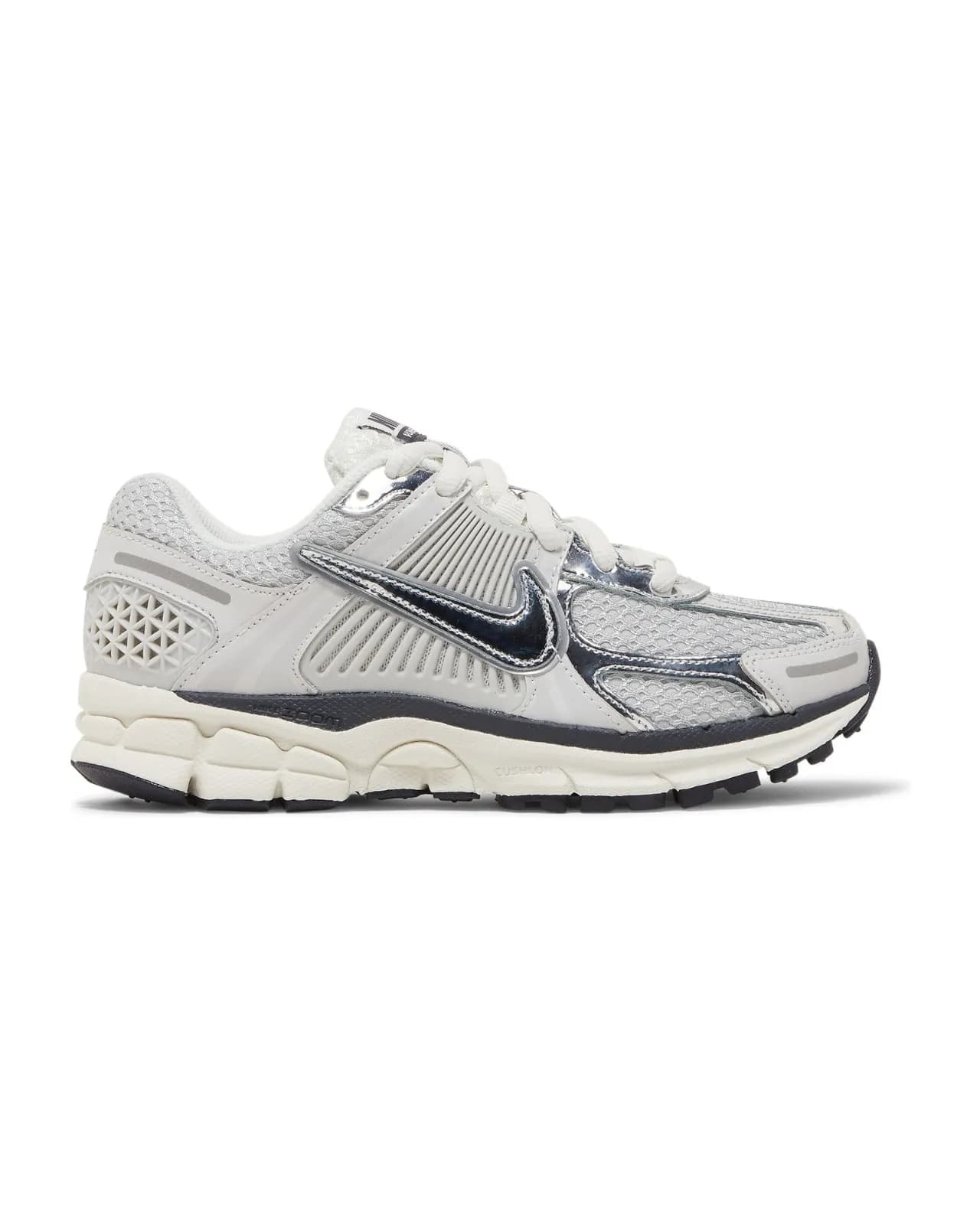 Nike Zoom Vomero 5 'Photon Dust / Metallic Silver' FD0884-025